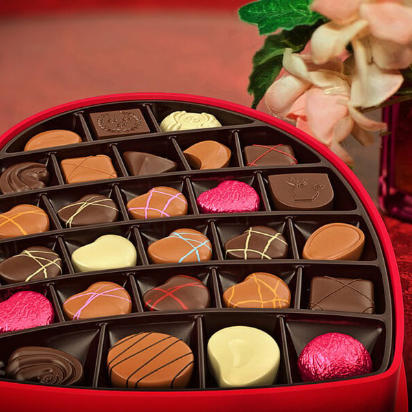 バレンタインにチョコ以外のプレゼントを探している人必見！